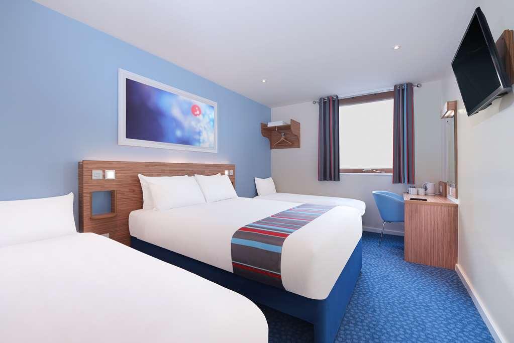 Travelodge Bromborough Port Sunlight Kamer foto