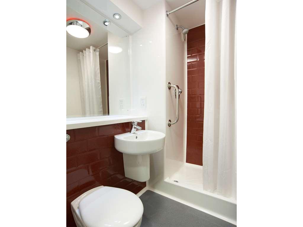 Travelodge Bromborough Port Sunlight Kamer foto